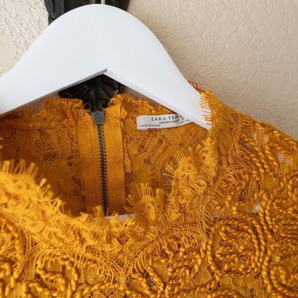 Zara Top Sz M Golden Mustard Eyelash Lace Short Sleeve Zipper Back Crop - Picture 2 of 6